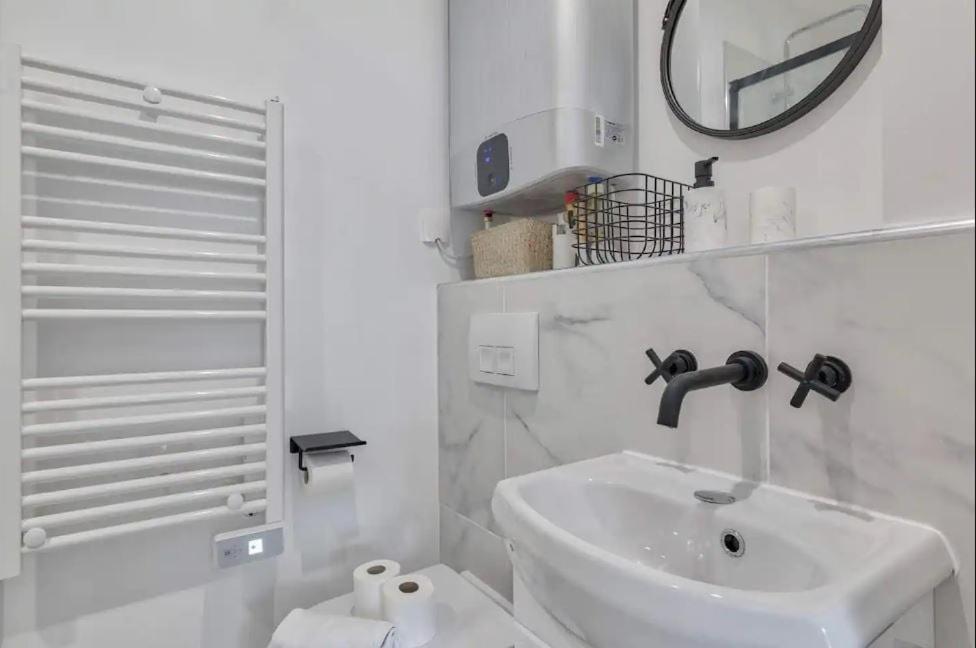 Appartement Cosy Proche Arc Triomphe - 2P Paříž Exteriér fotografie